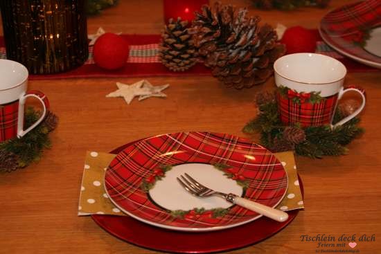 Tischdekoration Weihnachten im Schottenrock Gedeck